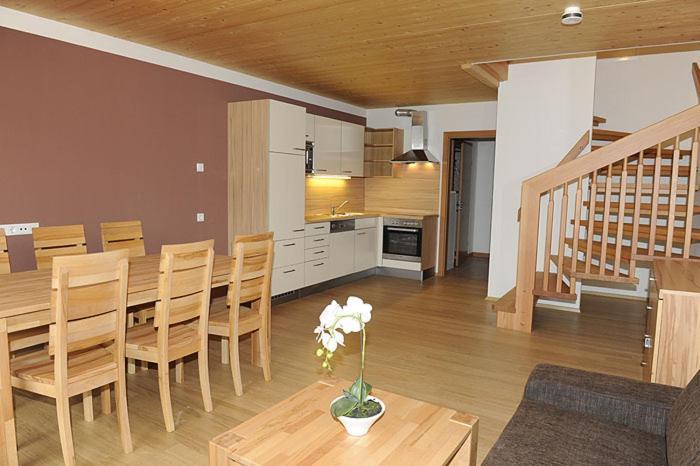 Premium Appartements Di Bora Sankt Michael im Lungau Bagian luar foto